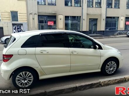 Білий Мерседес Б-клас, об'ємом двигуна 1.7 л та пробігом 212 тис. км за 6500 $, фото 1 на Automoto.ua