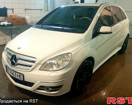 Білий Мерседес Б-клас, об'ємом двигуна 1.7 л та пробігом 0 тис. км за 7300 $, фото 1 на Automoto.ua