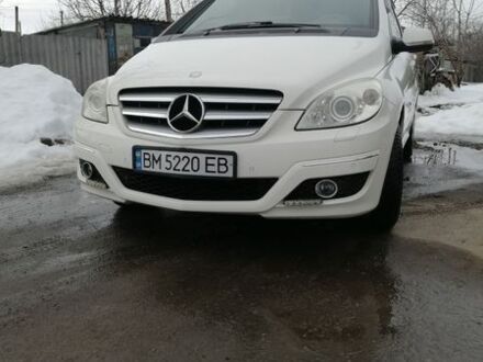Белый Мерседес Б-класс, объемом двигателя 1.7 л и пробегом 85 тыс. км за 8500 $, фото 1 на Automoto.ua
