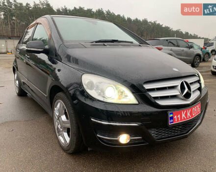 Белый Мерседес Б-класс, объемом двигателя 1.6 л и пробегом 65 тыс. км за 8700 $, фото 1 на Automoto.ua