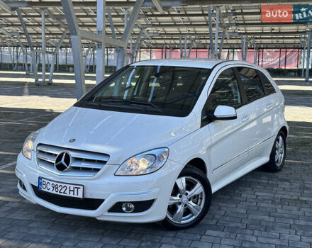 Мерседес Б-класс 2010 в Львове на Automoto.ua Белый Мерседес Б-класс, объемом двигателя 2.03 л и пробегом 167 тыс. км за 8500 $, фото 1 на Automoto.ua