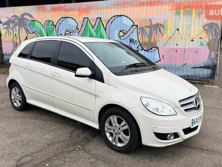 Білий Мерседес Б-клас, об'ємом двигуна 1.7 л та пробігом 193 тис. км за 8700 $, фото 1 на Automoto.ua