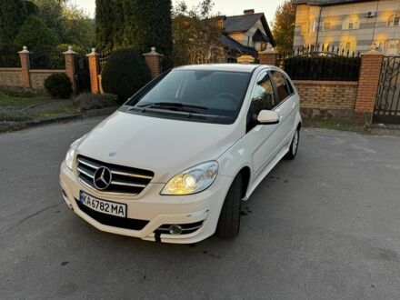 Білий Мерседес Б-клас, об'ємом двигуна 1.7 л та пробігом 124 тис. км за 8200 $, фото 1 на Automoto.ua