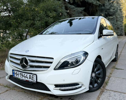 Білий Мерседес Б-клас, об'ємом двигуна 1.6 л та пробігом 87 тис. км за 11800 $, фото 1 на Automoto.ua