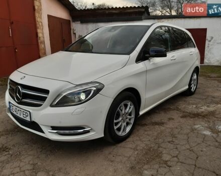 Белый Мерседес Б-класс, объемом двигателя 1.99 л и пробегом 223 тыс. км за 10300 $, фото 1 на Automoto.ua