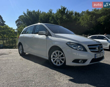 Белый Мерседес Б-класс, объемом двигателя 1.8 л и пробегом 167 тыс. км за 11600 $, фото 1 на Automoto.ua