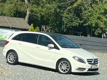 Белый Мерседес Б-класс, объемом двигателя 1.8 л и пробегом 400 тыс. км за 11700 $, фото 1 на Automoto.ua