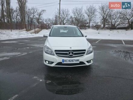 Белый Мерседес Б-класс, объемом двигателя 1.8 л и пробегом 230 тыс. км за 11500 $, фото 1 на Automoto.ua