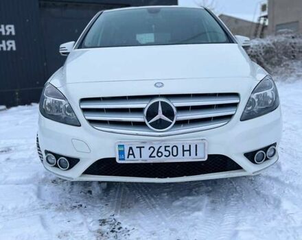 Белый Мерседес Б-класс, объемом двигателя 1.46 л и пробегом 253 тыс. км за 9800 $, фото 1 на Automoto.ua