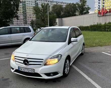 Білий Мерседес Б-клас, об'ємом двигуна 1.5 л та пробігом 220 тис. км за 8800 $, фото 1 на Automoto.ua