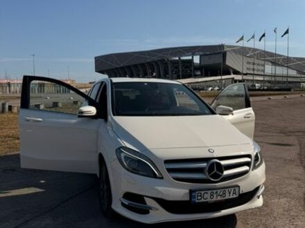 Білий Мерседес Б-клас, об'ємом двигуна 0 л та пробігом 89 тис. км за 10500 $, фото 1 на Automoto.ua