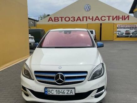 Мерседес Б-клас 2015 у Новояворівськ на Automoto.ua Білий Мерседес Б-клас, об'ємом двигуна 0 л та пробігом 150 тис. км за 11000 $, фото 1 на Automoto.ua