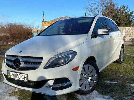 Білий Мерседес Б-клас, об'ємом двигуна 0 л та пробігом 113 тис. км за 10500 $, фото 1 на Automoto.ua