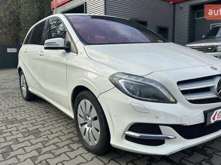 Білий Мерседес Б-клас, об'ємом двигуна 0 л та пробігом 72 тис. км за 9400 $, фото 1 на Automoto.ua