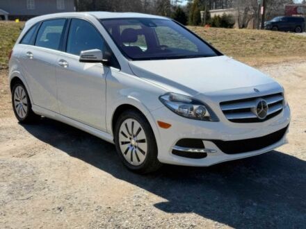 Білий Мерседес Б-клас, об'ємом двигуна 0 л та пробігом 74 тис. км за 3000 $, фото 1 на Automoto.ua