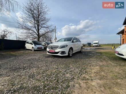 Білий Мерседес Б-клас, об'ємом двигуна 0 л та пробігом 147 тис. км за 8700 $, фото 1 на Automoto.ua