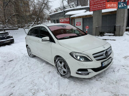 Білий Мерседес Б-клас, об'ємом двигуна 0 л та пробігом 76 тис. км за 10500 $, фото 1 на Automoto.ua