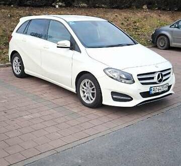 Білий Мерседес Б-клас, об'ємом двигуна 1.5 л та пробігом 323 тис. км за 10300 $, фото 1 на Automoto.ua