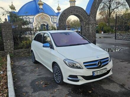 Белый Мерседес Б-класс, объемом двигателя 0 л и пробегом 86 тыс. км за 10800 $, фото 1 на Automoto.ua