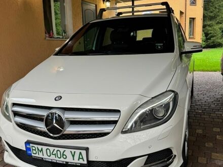 Білий Мерседес Б-клас, об'ємом двигуна 0 л та пробігом 70 тис. км за 13000 $, фото 1 на Automoto.ua