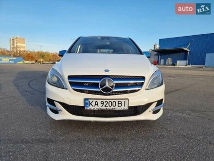 Білий Мерседес Б-клас, об'ємом двигуна 0 л та пробігом 150 тис. км за 10500 $, фото 1 на Automoto.ua
