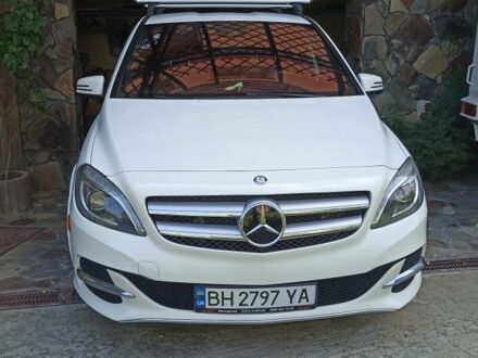 Білий Мерседес Б-клас, об'ємом двигуна 0 л та пробігом 104 тис. км за 11900 $, фото 1 на Automoto.ua