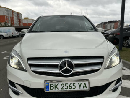 Білий Мерседес Б-клас, об'ємом двигуна 0 л та пробігом 120 тис. км за 12100 $, фото 1 на Automoto.ua