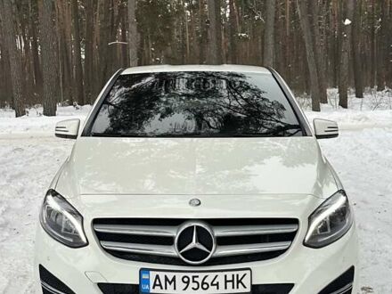 Білий Мерседес Б-клас, об'ємом двигуна 2.14 л та пробігом 339 тис. км за 15100 $, фото 1 на Automoto.ua