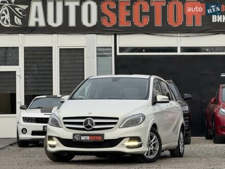 Мерседес Б-класс 2016 в Харькове на Automoto.ua Белый Мерседес Б-класс, объемом двигателя 0 л и пробегом 70 тыс. км за 13500 $, фото 1 на Automoto.ua