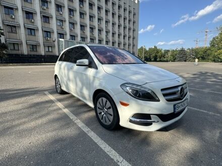 Білий Мерседес Б-клас, об'ємом двигуна 0 л та пробігом 104 тис. км за 13200 $, фото 1 на Automoto.ua