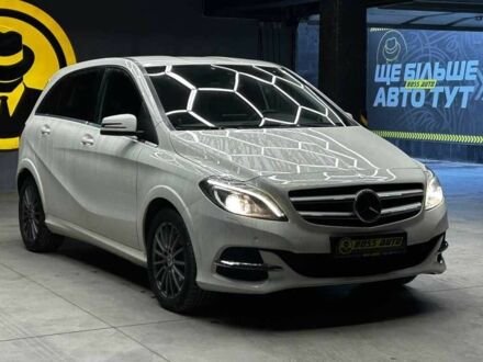 Білий Мерседес Б-клас, об'ємом двигуна 0 л та пробігом 120 тис. км за 11800 $, фото 1 на Automoto.ua