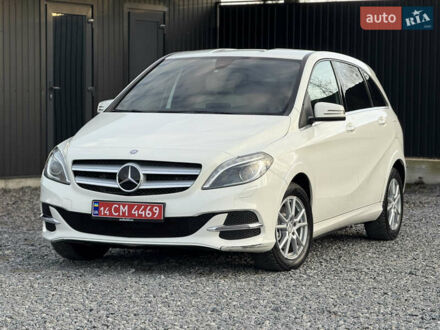 Білий Мерседес Б-клас, об'ємом двигуна 0 л та пробігом 60 тис. км за 10999 $, фото 1 на Automoto.ua