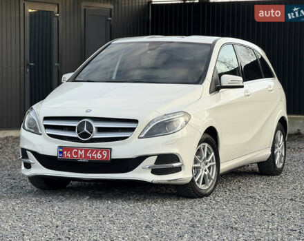 Белый Мерседес Б-класс, объемом двигателя 0 л и пробегом 60 тыс. км за 10999 $, фото 1 на Automoto.ua