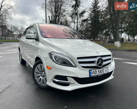 Білий Мерседес Б-клас, об'ємом двигуна 0 л та пробігом 40 тис. км за 13750 $, фото 1 на Automoto.ua