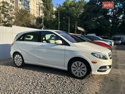 Мерседес Б-класс 2017 в Одессе на Automoto.ua Белый Мерседес Б-класс, объемом двигателя 0 л и пробегом 82 тыс. км за 13600 $, фото 1 на Automoto.ua