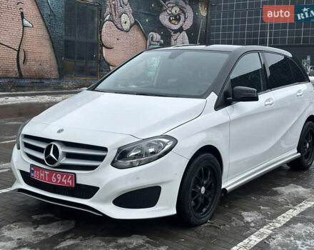 Белый Мерседес Б-класс, объемом двигателя 2.2 л и пробегом 192 тыс. км за 14700 $, фото 1 на Automoto.ua