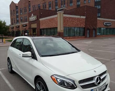 Білий Мерседес Б-клас, об'ємом двигуна 1.99 л та пробігом 80 тис. км за 19500 $, фото 1 на Automoto.ua
