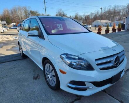 Белый Мерседес Б-класс, объемом двигателя 0 л и пробегом 44 тыс. км за 4500 $, фото 1 на Automoto.ua