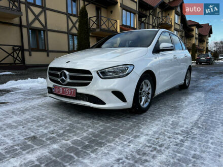 Мерседес Б-клас 2019 у Луцьку на Automoto.ua Білий Мерседес Б-клас, об'ємом двигуна 1.5 л та пробігом 235 тис. км за 15500 $, фото 1 на Automoto.ua