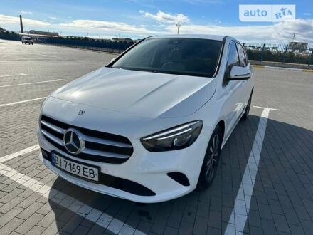 Білий Мерседес Б-клас, об'ємом двигуна 1.4 л та пробігом 13 тис. км за 29000 $, фото 1 на Automoto.ua