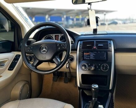 Бежевый Мерседес Б-класс, объемом двигателя 0 л и пробегом 160 тыс. км за 5900 $, фото 7 на Automoto.ua