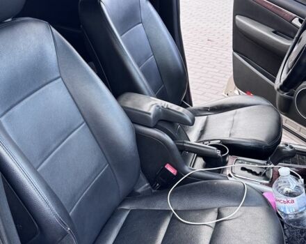 Бежевый Мерседес Б-класс, объемом двигателя 2 л и пробегом 286 тыс. км за 5450 $, фото 5 на Automoto.ua