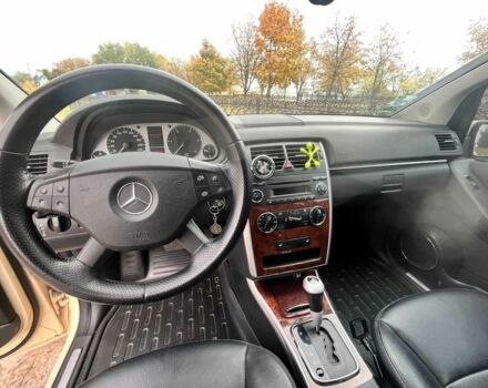 Бежевый Мерседес Б-класс, объемом двигателя 2 л и пробегом 199 тыс. км за 7500 $, фото 5 на Automoto.ua