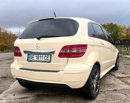 Бежевый Мерседес Б-класс, объемом двигателя 2 л и пробегом 199 тыс. км за 7500 $, фото 2 на Automoto.ua