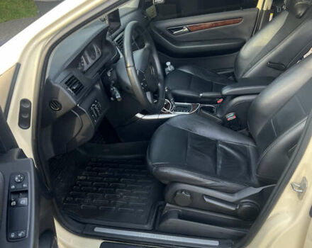 Бежевый Мерседес Б-класс, объемом двигателя 1.99 л и пробегом 220 тыс. км за 8300 $, фото 7 на Automoto.ua