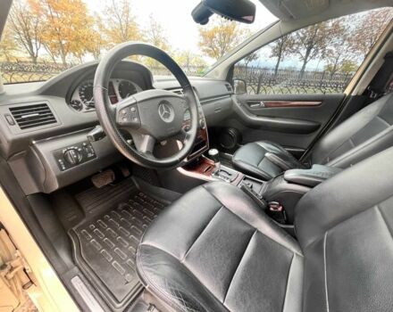 Бежевый Мерседес Б-класс, объемом двигателя 2 л и пробегом 199 тыс. км за 7500 $, фото 4 на Automoto.ua