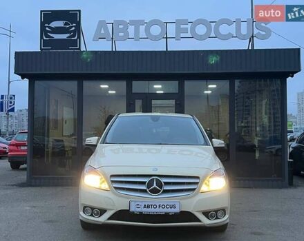 Бежевый Мерседес Б-класс, объемом двигателя 1.46 л и пробегом 318 тыс. км за 10790 $, фото 2 на Automoto.ua