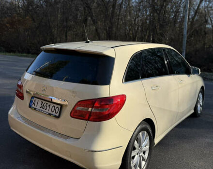 Бежевий Мерседес Б-клас, об'ємом двигуна 1.5 л та пробігом 318 тис. км за 10500 $, фото 3 на Automoto.ua