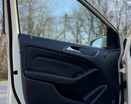 Бежевий Мерседес Б-клас, об'ємом двигуна 1.5 л та пробігом 318 тис. км за 10500 $, фото 6 на Automoto.ua