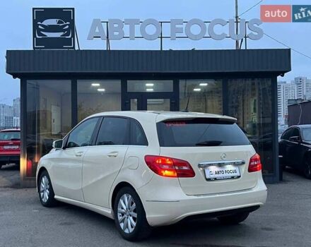 Бежевый Мерседес Б-класс, объемом двигателя 1.46 л и пробегом 318 тыс. км за 10790 $, фото 4 на Automoto.ua